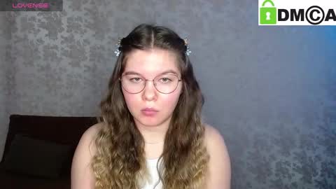 Snapshot of holy_michela chatting on January 29, 6:33 am Welcome guys Pleasure to see you all here My name is MichaelaTip menu is active Private is open online show from January 29, 6:33 am