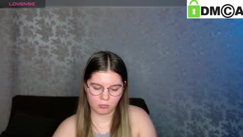 Snapshot of holy_michela chatting on January 23, 10:11 pm Welcome guys Pleasure to see you all here My name is MichaelaTip menu is active Private is open online show from January 23, 10:11 pm