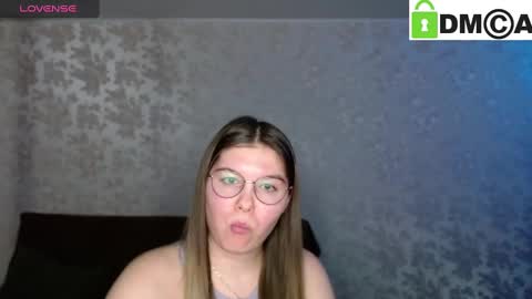 Snapshot of holy_michela chatting on January 24, 9:58 pm Welcome guys Pleasure to see you all here My name is MichaelaTip menu is active Private is open online show from January 24, 9:58 pm