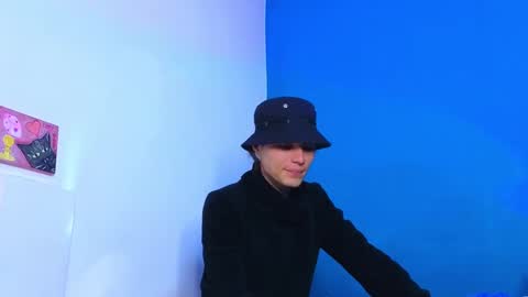 Snapshot of holy_taby_ chatting on March 10, 11:12 am online show from March 10, 11:12 am