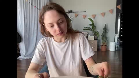 dori not holy get my tg channel with link from description under last photo online show from February 15, 7:51 am