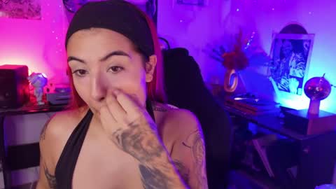   online show from May 14, 11:58 pm