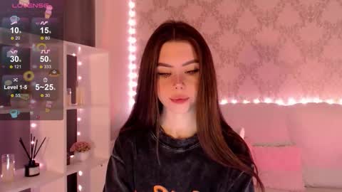 Mia online show from October 10, 3:34 am