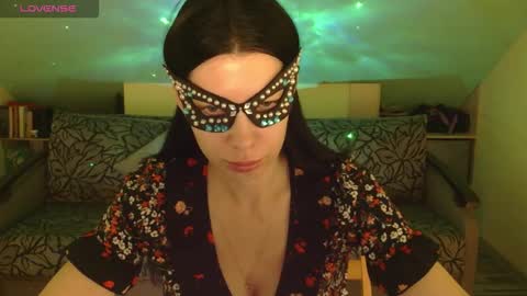 Snapshot of holyynun_ chatting on September 14, 12:35 am Rina online show from September 14, 12:35 am