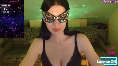 Snapshot of holyynun_ chatting on September 12, 6:32 pm Rina online show from September 12, 6:32 pm