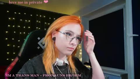Honelints boyblonde hair AsterMIntfemboybrown hair online show from January 20, 10:15 pm