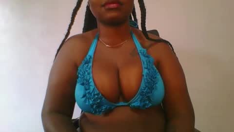 honey_beb online show from October 14, 6:38 am