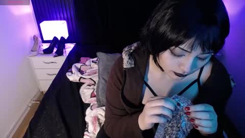 Snapshot of honey_dark chatting on January 18, 6:03 am Honney online show from January 18, 6:03 am