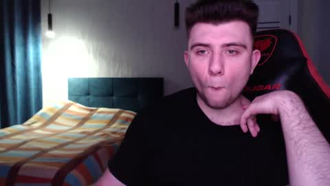 Snapshot of honey_furry chatting on February 18, 3:52 pm Wolfy online show from February 18, 3:52 pm