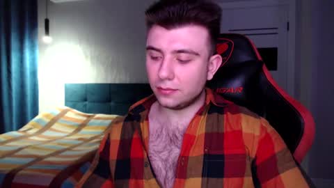 Snapshot of honey_furry chatting on February 18, 10:03 pm Wolfy online show from February 18, 10:03 pm