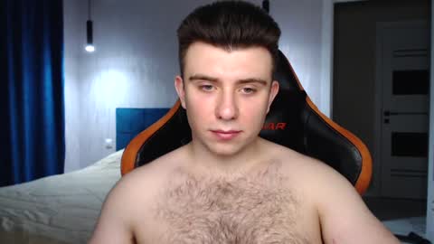 Snapshot of honey_furry chatting on December 27, 1:11 am Wolfy online show from December 27, 1:11 am