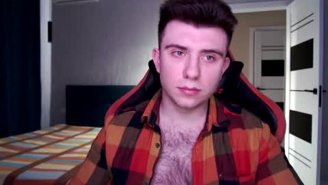 Snapshot of honey_furry chatting on February 27, 4:46 am Wolfy online show from February 27, 4:46 am