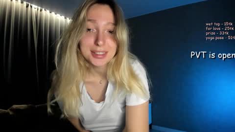 Honey and Misa online show from October 6, 9:21 pm