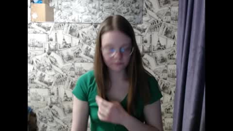 Lina online show from February 4, 1:59 pm