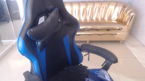 HONEY  online show from January 6, 10:14 pm