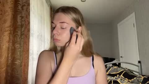 Klara online show from June 25, 9:47 am