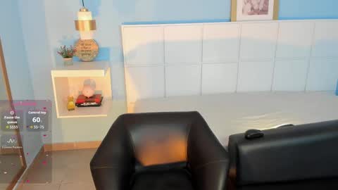 Snapshot of honeycafe chatting on September 11, 8:43 pm honeycafe online show from September 11, 8:43 pm