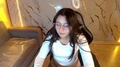 honeydoll_tf online show from June 1, 1:12 pm