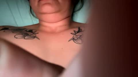 honeygirlox online show from October 15, 1:23 pm