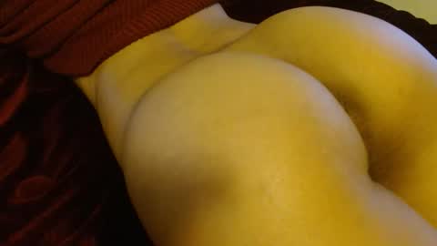 honeygoldenbaddie24 online show from November 8, 9:40 pm