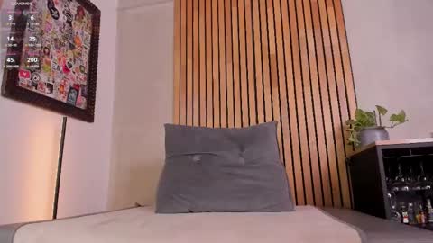 Sofia independent model online show from April 19, 11:11 am