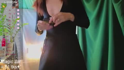 Molly  online show from October 5, 5:05 am