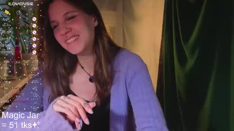 Snapshot of honeylem0n chatting on September 9, 1:33 pm Molly online show from September 9, 1:33 pm