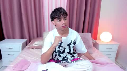 honeymoon_sariel online show from October 19, 7:51 pm