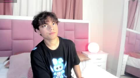 honeymoon_sariel online show from June 2, 3:30 am