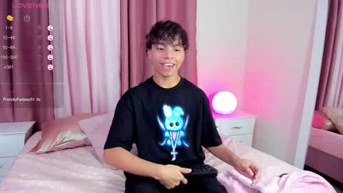 honeymoon_sariel online show from November 17, 8:11 pm