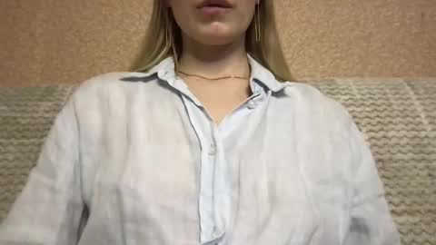 Snapshot of honeynymph chatting on March 12, 3:40 pm honeynymph online show from March 12, 3:40 pm