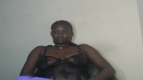 Snapshot of honeyxcunt chatting on January 19, 1:21 am honeyxcunt online show from January 19, 1:21 am