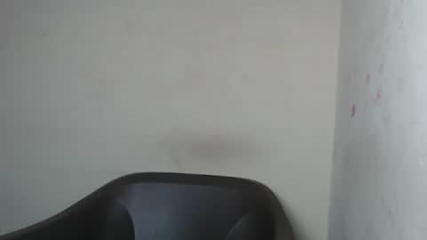 Snapshot of honeyxcunt chatting on January 13, 5:12 am honeyxcunt online show from January 13, 5:12 am