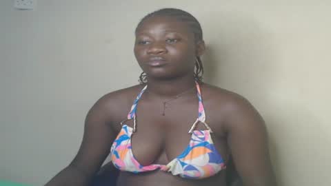 Snapshot of honeyxcunt chatting on January 14, 5:40 am honeyxcunt online show from January 14, 5:40 am