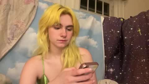 Emi Rose online show from May 26, 5:13 am