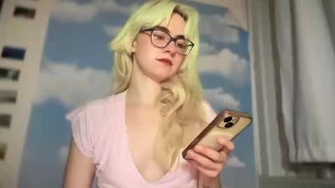 Emi Rose online show from October 11, 6:18 am