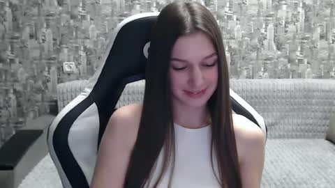 Nancy online show from February 1, 2:24 pm