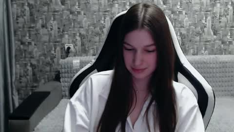 Nancy online show from February 27, 5:47 pm