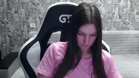 Nancy online show from January 10, 3:06 pm