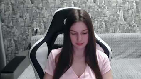 Nancy online show from February 11, 2:46 pm