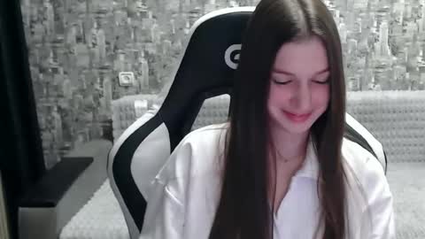 Nancy online show from February 4, 6:49 pm