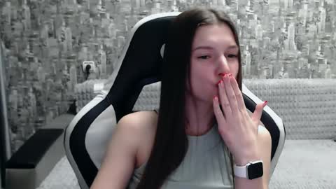 Nancy online show from February 24, 3:09 pm