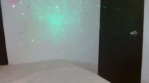 Hoollly Jones online show from October 23, 5:47 pm