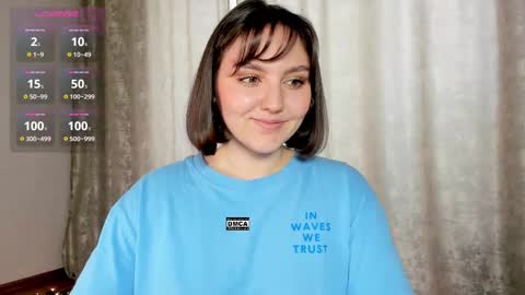 Snapshot of hoot_owl_cb chatting on March 1, 1:11 am Karina online show from March 1, 1:11 am