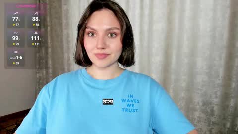 Snapshot of hoot_owl_cb chatting on March 11, 1:37 am Karina online show from March 11, 1:37 am