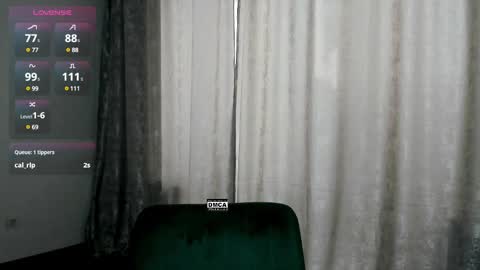 Snapshot of hoot_owl_cb chatting on February 23, 11:04 pm Karina online show from February 23, 11:04 pm