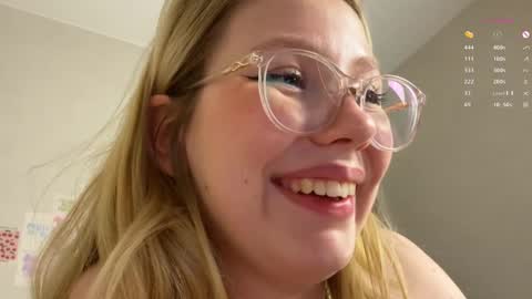 Snapshot of horney_audrey chatting on January 13, 1:28 pm Audrey online show from January 13, 1:28 pm