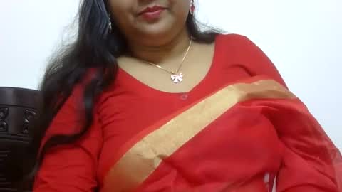 Snapshot of horneydesibabe chatting on December 30, 6:09 am horneydesibabe online show from December 30, 6:09 am
