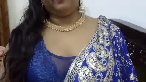 Snapshot of horneydesibabe chatting on January 16, 7:31 pm horneydesibabe online show from January 16, 7:31 pm