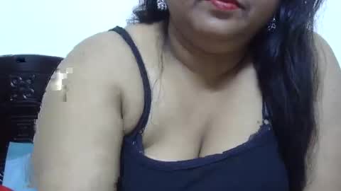 Snapshot of horneydesibabe chatting on December 30, 4:40 pm horneydesibabe online show from December 30, 4:40 pm